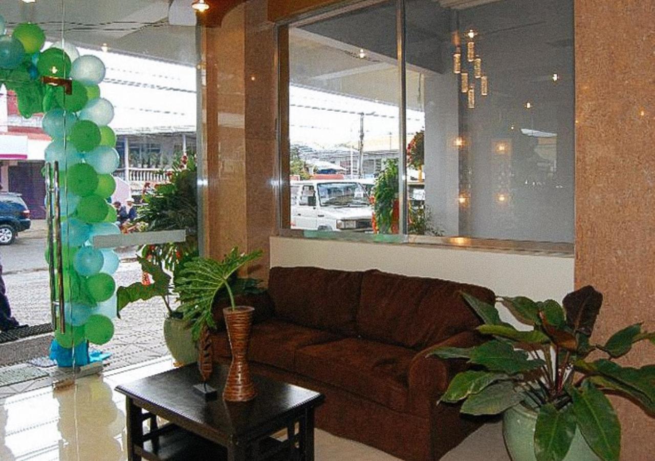 Sky Garden Hotel By Reddoorz Roxas City Esterno foto